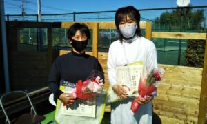第1672回　新座ローンテニスクラブ　女子ダブルス優勝:佐藤・内田ペア