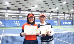 第261回　MTSテニスアリーナ三鷹　ナイター女子ダブルス優勝:中村・藤沢ペア