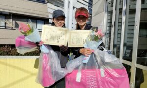 第2000回　桜台テニスクラブ　女子ダブルス優勝:佐藤・谷川ペア