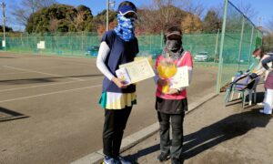 第2013回　桜田倶楽部　女子ダブルス優勝:六車・栗芝ペア