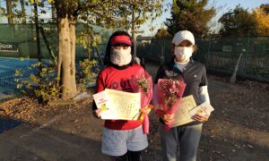 第2017回　サンライズテニススクール調布校　女子ダブルス準優勝:家亀・小泉ペア