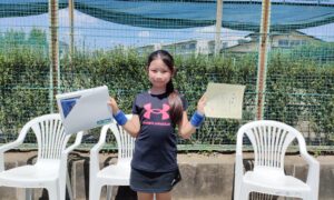 第56回　関町ローンテニスクラブ　小学生女子10歳以下準優勝:千葉 千莉子選手