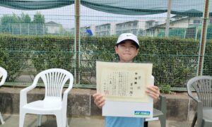 第57回　関町ローンテニスクラブ　小学生10歳以下準優勝:早川 結選手
