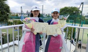 第2111回　善福寺公園テニスクラブ　女子ダブルス優勝:中尾・庄司ペア