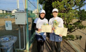 第2157回　関町ローンテニスクラブ　女子ダブルス準優勝:稲葉・中野ペア