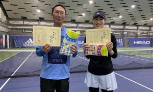 第301回　MTSテニスアリーナ三鷹　ナイターミックスダブルス準優勝:小見野・小林ペア