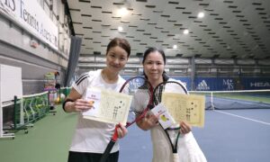 第303回　MTSテニスアリーナ三鷹　ナイター女子ダブルス優勝:和田・佐伯ペア