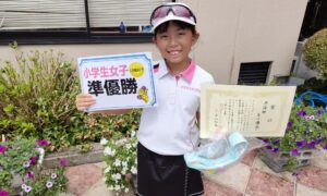 第63回　緑ヶ丘テニスガーデン　小学生女子10才以下シングルス準優勝:古川 優花選手