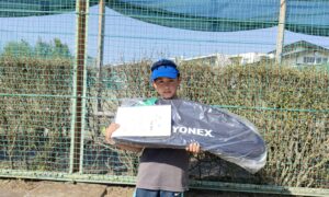 第60回　関町ローンテニスクラブ　小学生男子10才以下シングルス優勝:土屋 綾聖選手