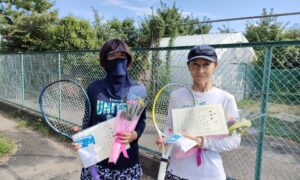 第2197回　サンライズテニススクール調布校　女子ダブルス準優勝:平田・宍戸ペア