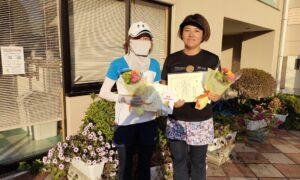 第2213回　緑ヶ丘テニスガーデン　女子ダブルス優勝:雑崎・重満ペア