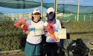 第2220回　関町ローンテニスクラブ　女子ダブルス準優勝:高橋・村井ペア