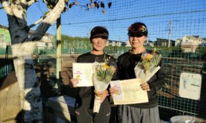第2232回　関町ローンテニスクラブ　女子ダブルス優勝:保泉・峯岸ペア