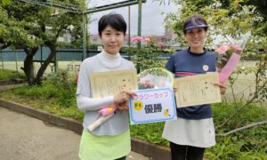 第2369回　桜台テニスクラブ　女子ダブルス優勝:湯瀬・富山ペア