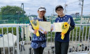 第2398回　善福寺公園テニスクラブ　女子ダブルス優勝:高柳・関根ペア