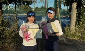 第2465回　サンライズテニススクール調布校　女子ダブルス優勝:平川・高崎ペア