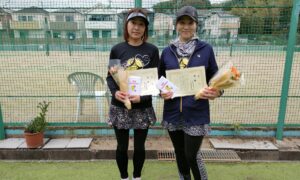 第2466回　百草テニスガーデン　女子ダブルス優勝:三重野・新関ペア