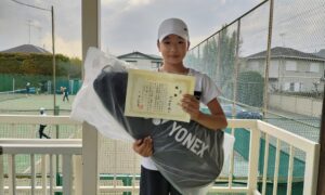 第46回　関町ローンテニスクラブ　中学生女子シングルス優勝:内田芽依選手