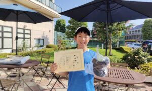 第65回　緑ヶ丘テニスガーデン　小学生男子12才以下シングルス準優勝:沢村一翔選手