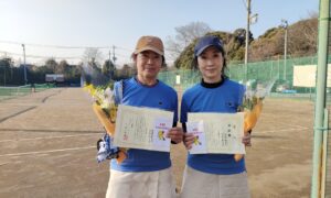 第2500回　桜田倶楽部 東京テニスカレッジ　女子ダブルス準優勝:弥冨・白石ペア