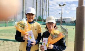 第2555回　東宝調布スポーツパーク　女子ダブルス優勝:南・中峯ペア