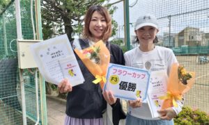 第2581回　関町ローンテニスクラブ　女子ダブルス優勝:坪井・鈴木ペア