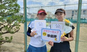 第2593回　関町ローンテニスクラブ　女子ダブルス準優勝:岡野・細野ペア