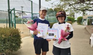 第2644回　善福寺公園テニスクラブ　女子ダブルス優勝:藤沢・市川ペア