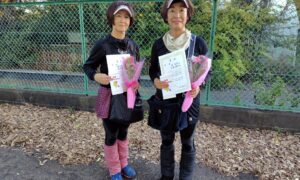 第2677回　サンライズテニススクール調布校　女子ダブルス優勝:友田・原ペア