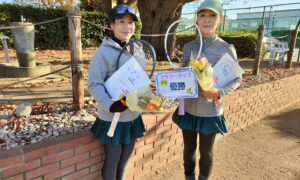 第2685回　善福寺公園テニスクラブ　女子ダブルス優勝:三上・皆藤ペア